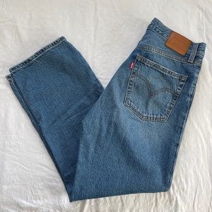 Like New Levi's Ribcage Jeans